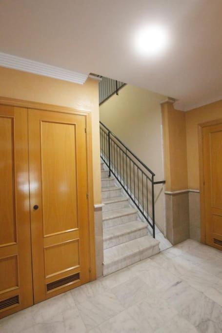 Sevilla Clasica: Amigos Y Familia. Parking Gratis! Экстерьер фото