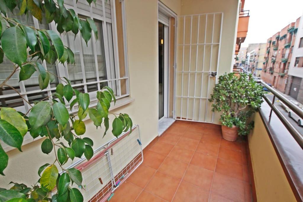 Sevilla Clasica: Amigos Y Familia. Parking Gratis! Экстерьер фото