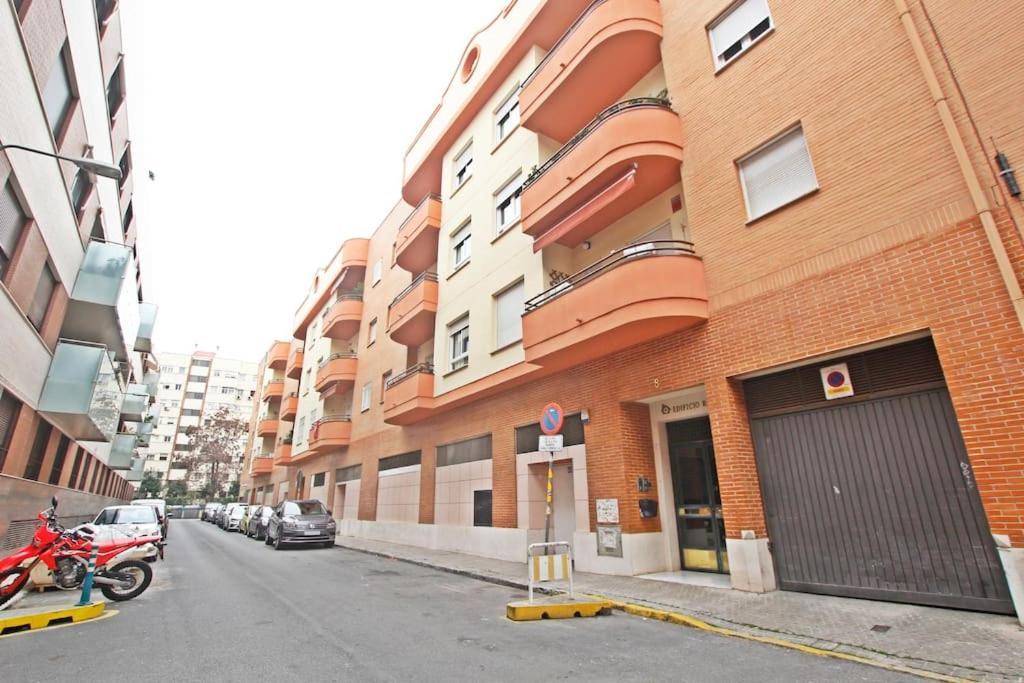 Sevilla Clasica: Amigos Y Familia. Parking Gratis! Экстерьер фото